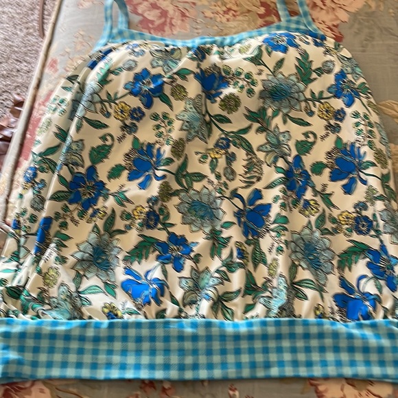 Lands End tummy hiding blouson Tankini - Picture 3 of 5